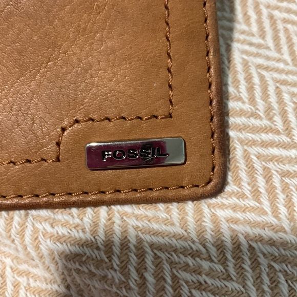 Vintage Fossil Handbag/ Backpack with Matching Wallet - Picture 15 of 16